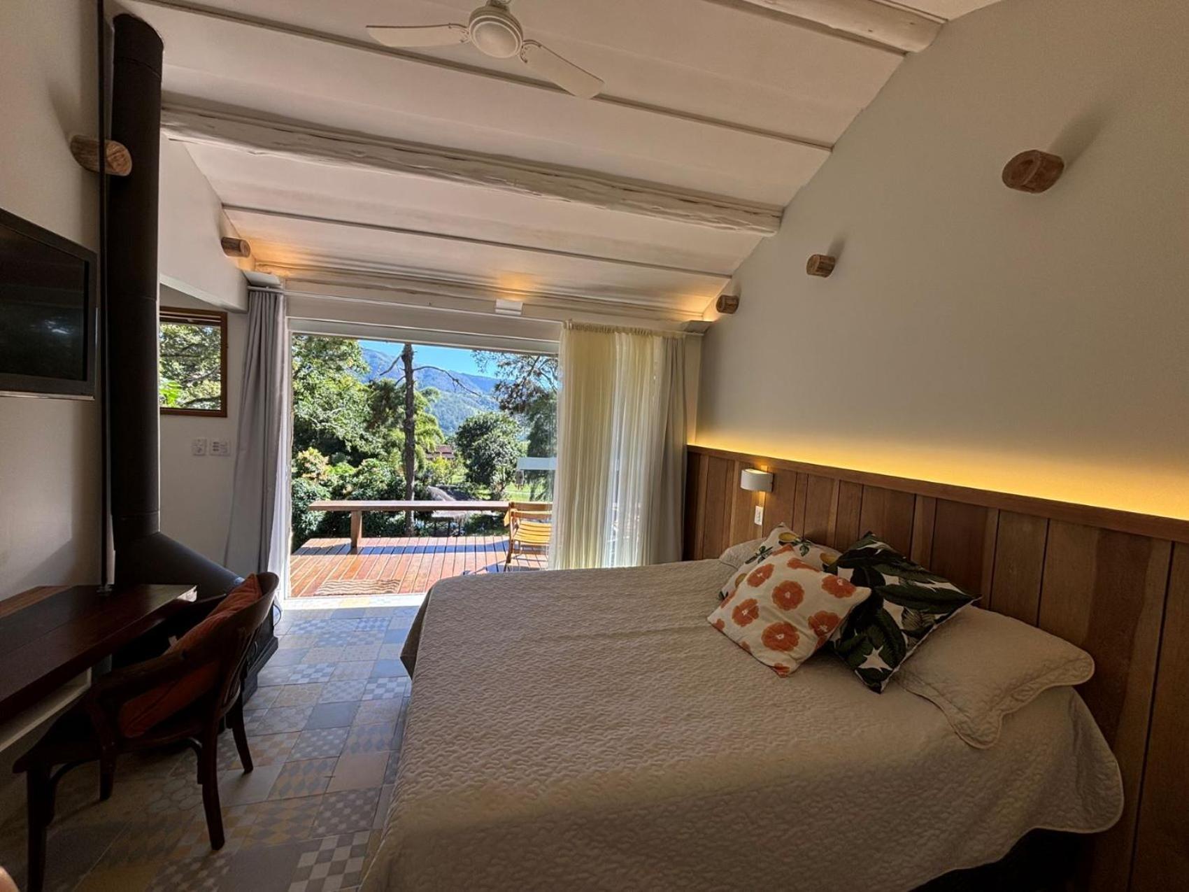 Auberge Suisse Pousada Нова-Фрибургу Экстерьер фото